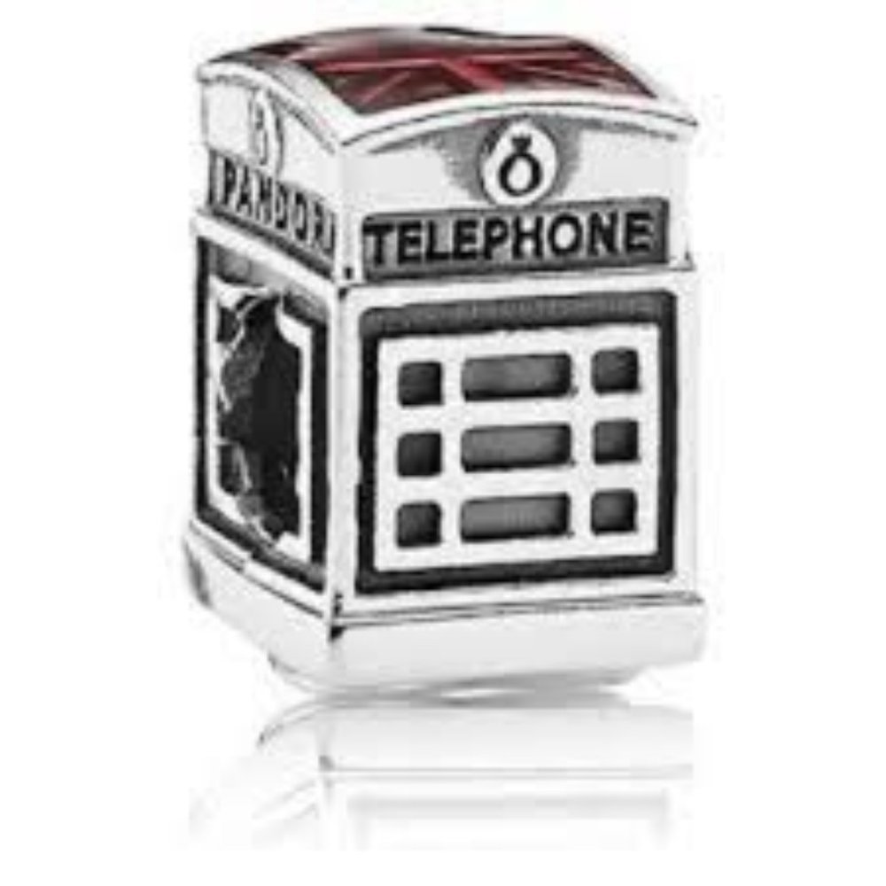 Pandora London telephone booth charm
